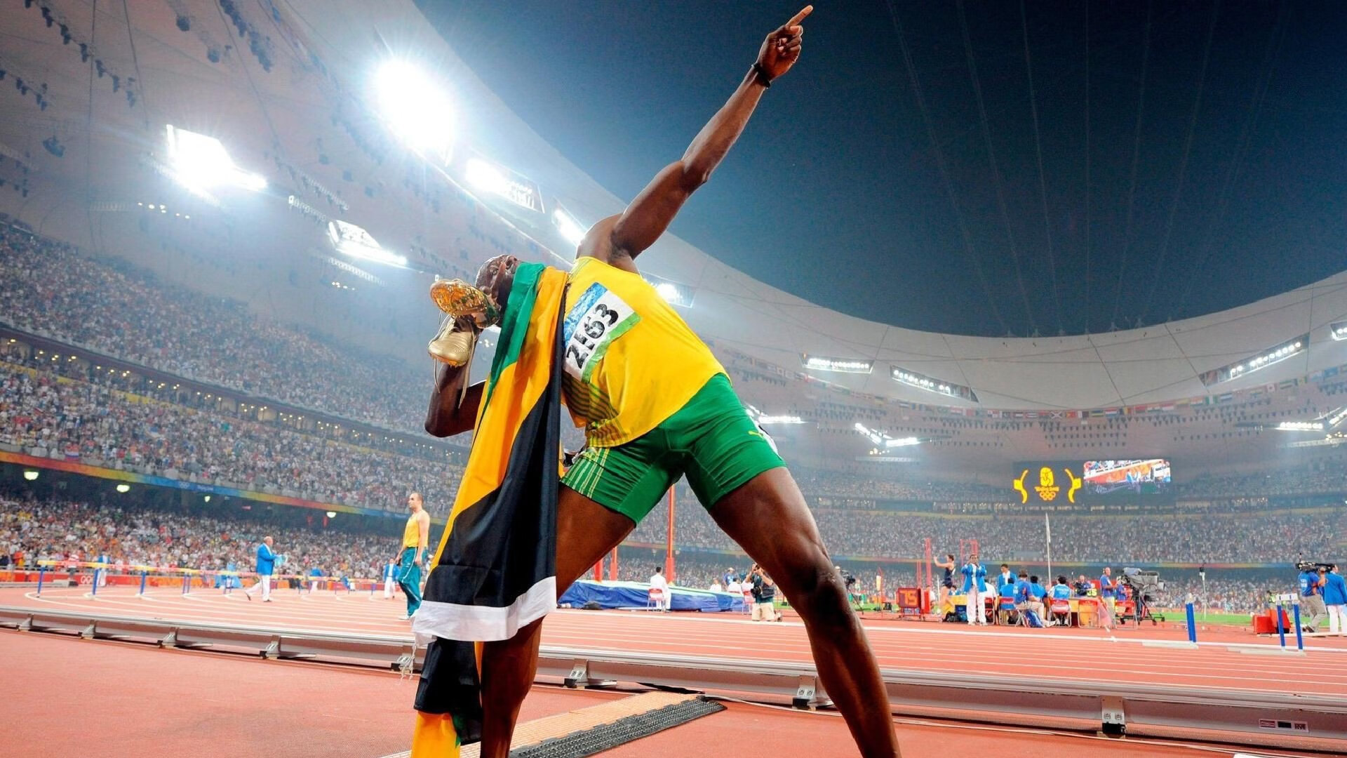 巴黎圣日耳曼不断突破！，西亚卡姆连续七场比赛得分超过爆冷赛场气氛高涨